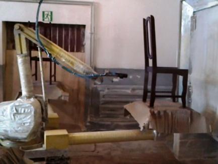 水性单机单枪机器人喷涂站